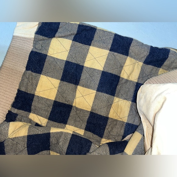 VEST - Picture 9 of 9